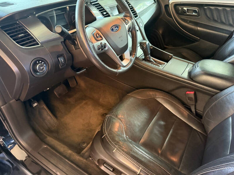 2014 Ford Taurus SEL