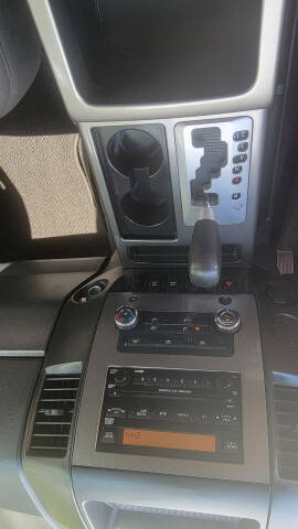 2011 Nissan Titan SL