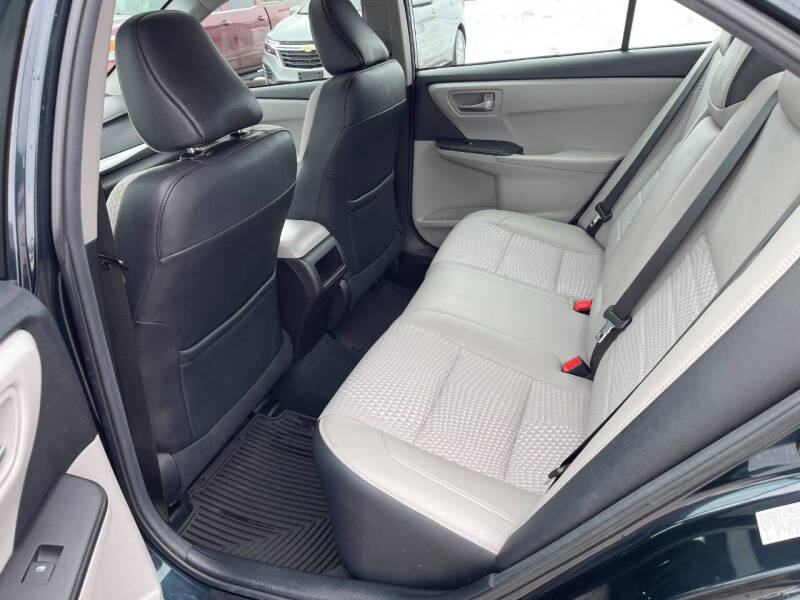 2015 Toyota Camry SE