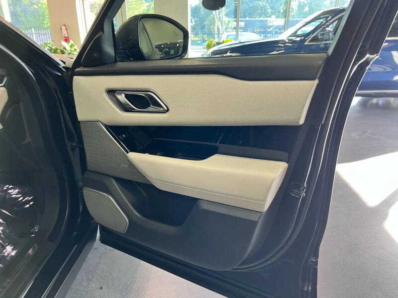 2019 Land Rover Range Rover Velar P250 R-Dynamic SE