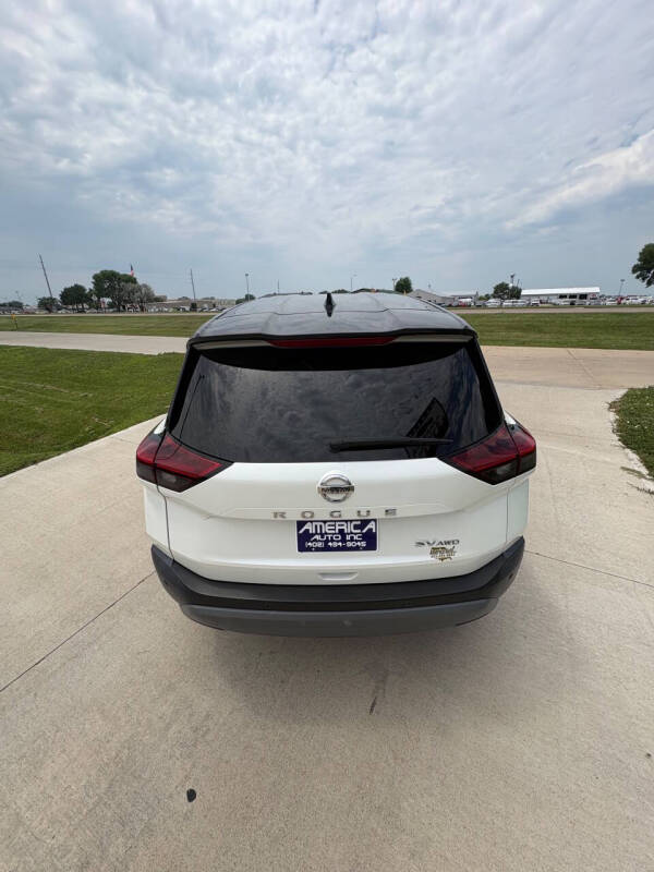 2021 Nissan Rogue SV