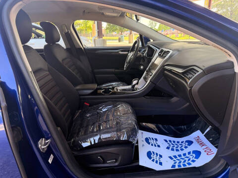 2016 Ford Fusion SE