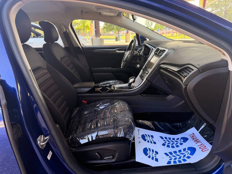 2016 Ford Fusion SE