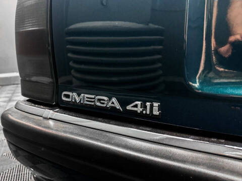 1996 Chevrolet Omega