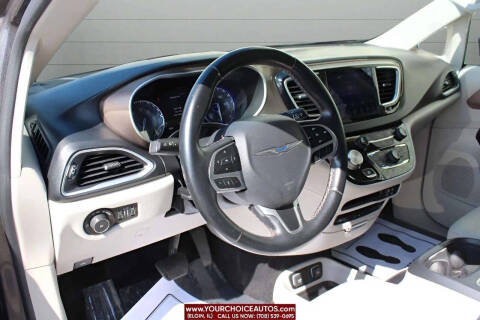 2017 Chrysler Pacifica Touring-L Plus