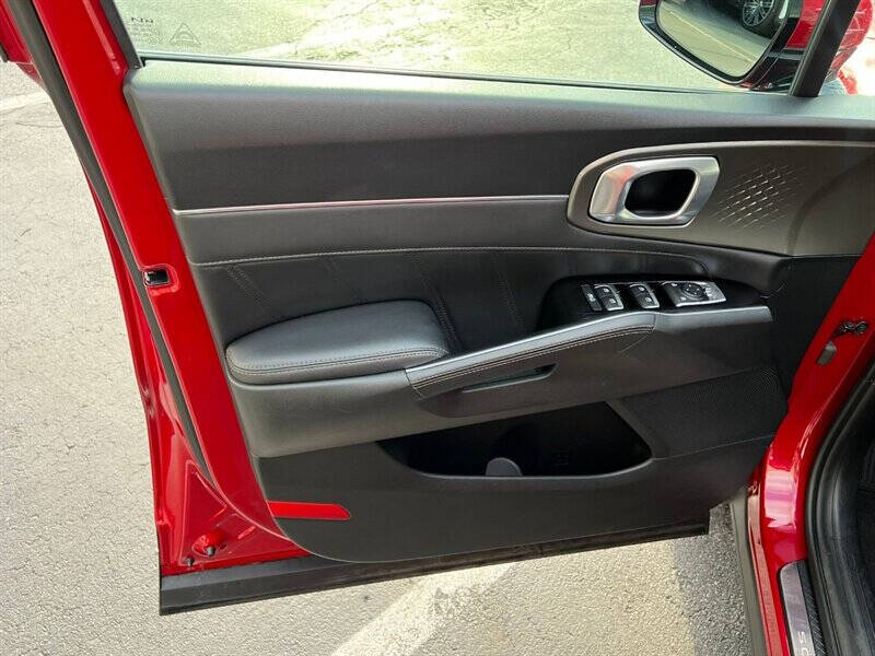 2022 Kia Sorento Plug-In Hybrid SX