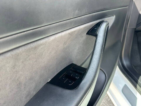 2018 Tesla Model 3 Mid Range