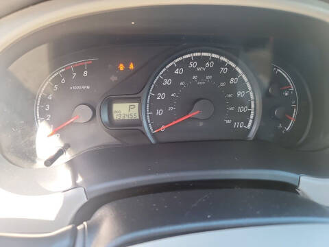 2013 Toyota Sienna LE 8-Passenger