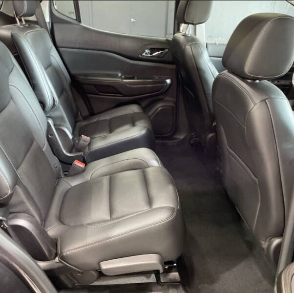 2017 GMC Acadia SLT-1