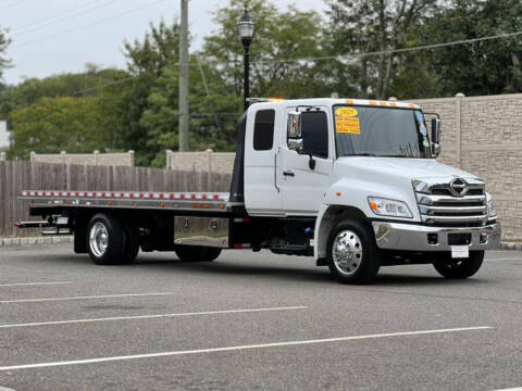 2025 Hino L6
