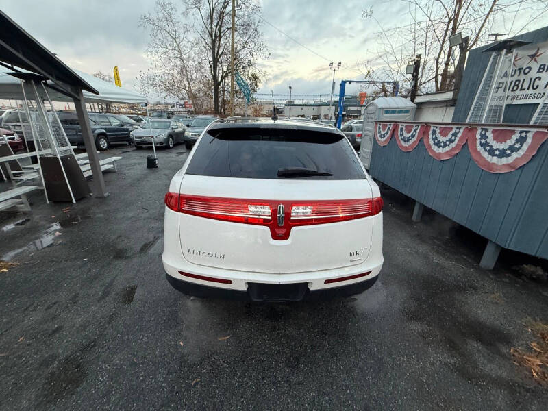 2015 Lincoln MKT EcoBoost
