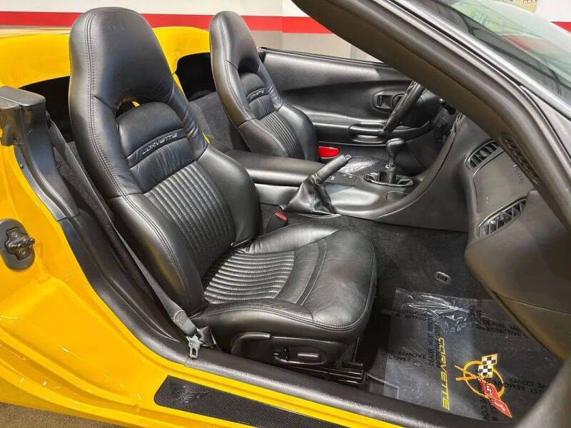 2004 Chevrolet Corvette