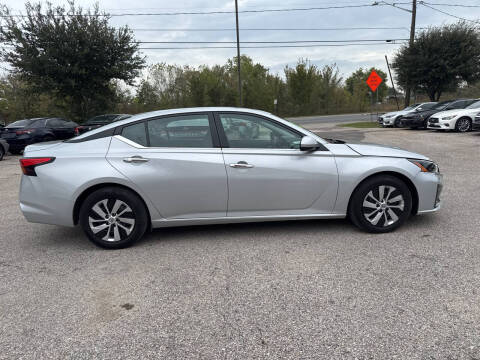 2023 Nissan Altima 2.5 S