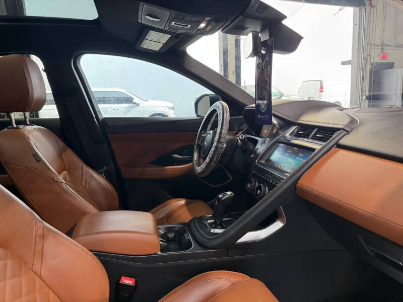 2019 Jaguar E-PACE P250 SE