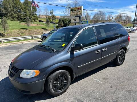 2005 Dodge Caravan for sale at Ricky Rogers Auto Sales in Arden NC