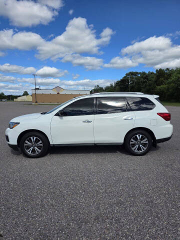 2017 Nissan Pathfinder S