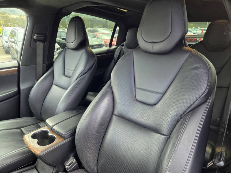 2016 Tesla Model X P90D
