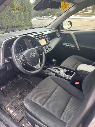 2017 Toyota RAV4 LE