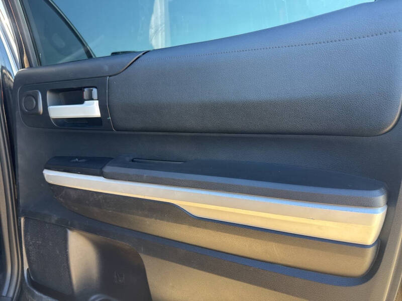 2014 Toyota Tundra SR5