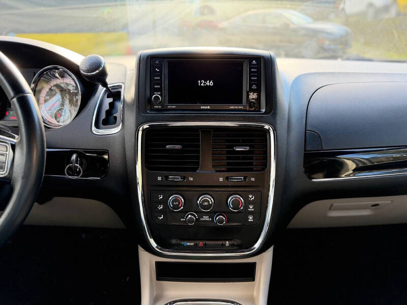 2017 Dodge Grand Caravan SXT