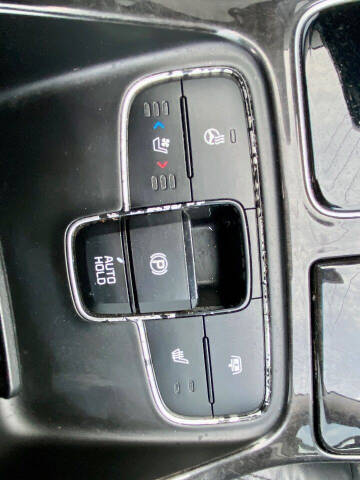 2014 Kia Cadenza Limited