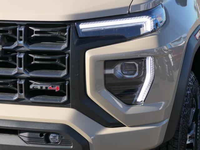 2024 GMC Canyon AT4
