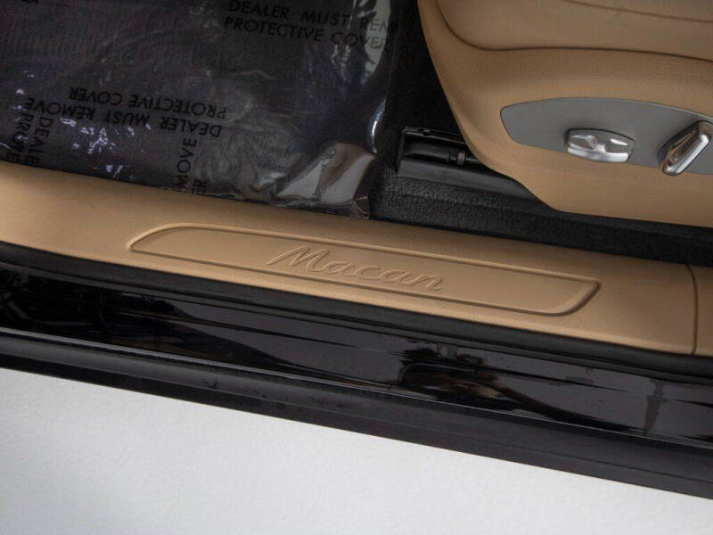 2025 Porsche Macan