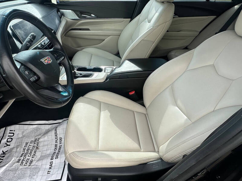 2021 Cadillac CT4 Luxury