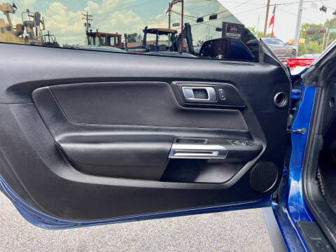 2022 Ford Mustang EcoBoost