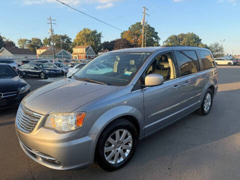 2014 Chrysler Town and Country Touring