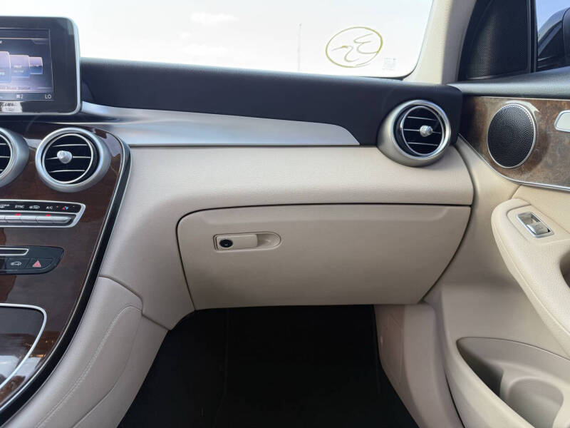 2018 Mercedes-Benz GLC GLC 300