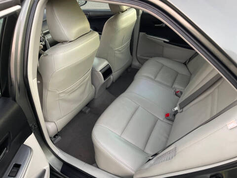 2012 Toyota Camry Hybrid LE