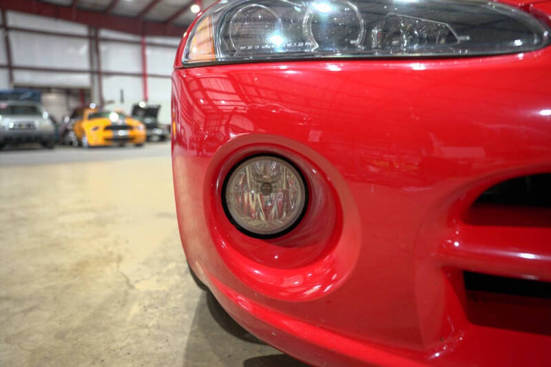 2004 Dodge Viper SRT-10