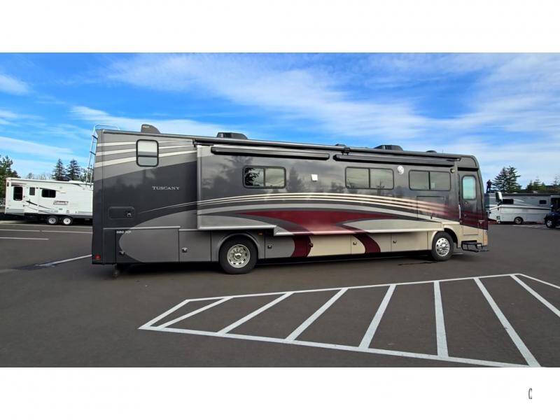 2013 Freightliner XCR Chassis