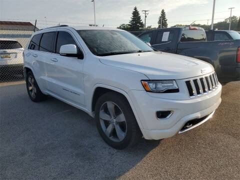 2015 Jeep Grand Cherokee for sale at Betten Baker Preowned Center in Twin Lake MI