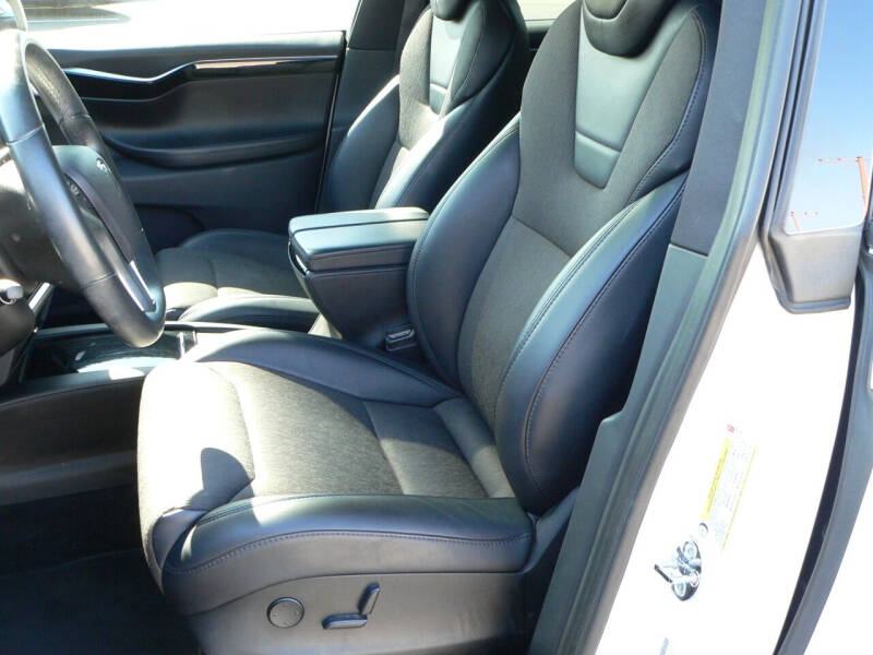 2017 Tesla Model X 75D