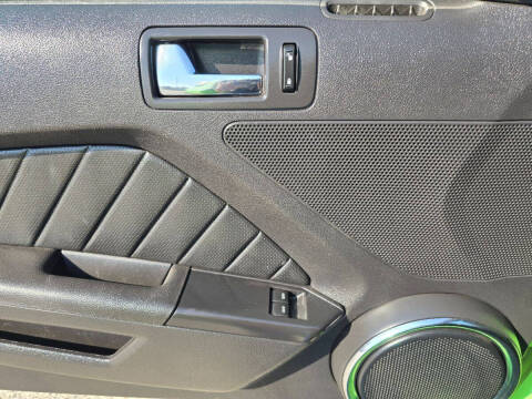 2013 Ford Mustang V6