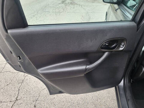 2007 Ford Focus ZX5 S