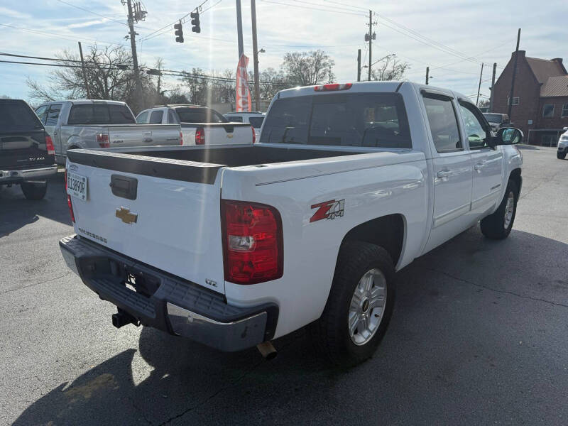 2013 Chevrolet Silverado 1500 LTZ photo 3