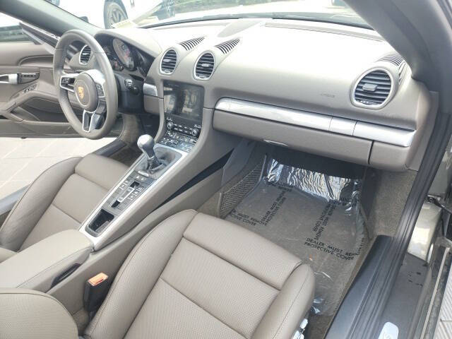 2024 Porsche 718 Boxster S