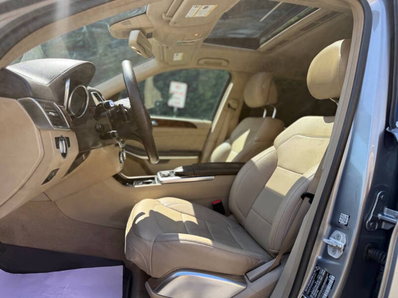 2014 Mercedes-Benz GL-Class GL 550 4MATIC