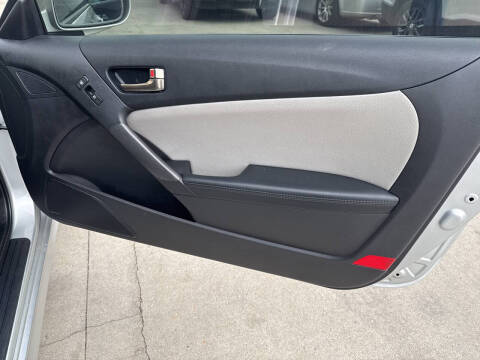 2013 Hyundai Genesis Coupe 2.0T