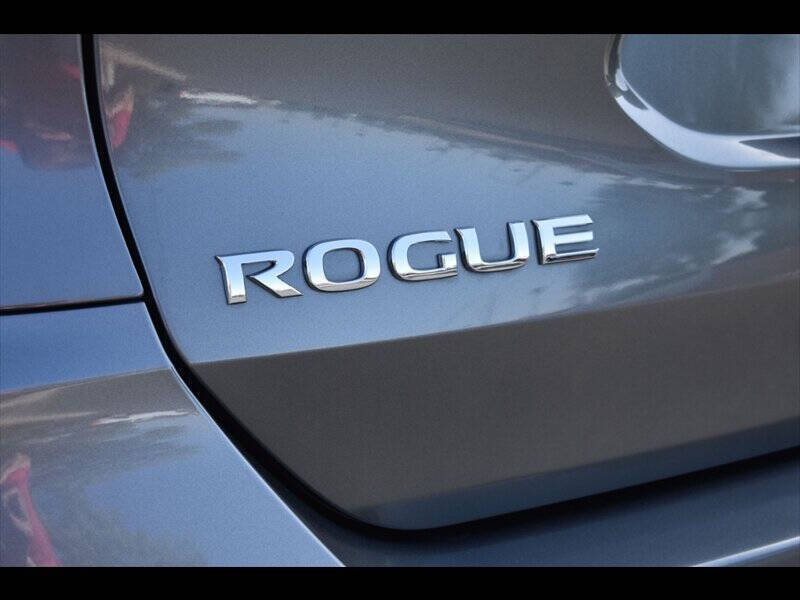 2020 Nissan Rogue SV