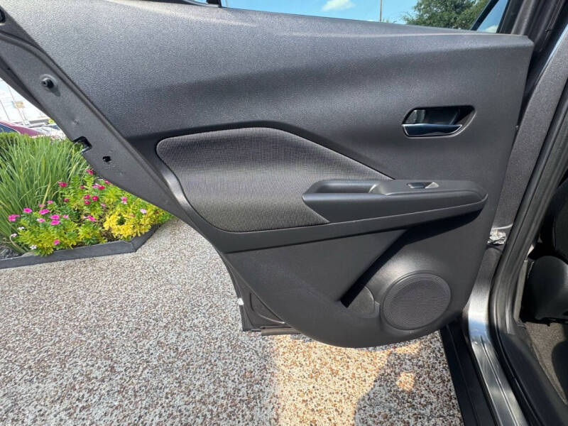 2019 Nissan Kicks SV