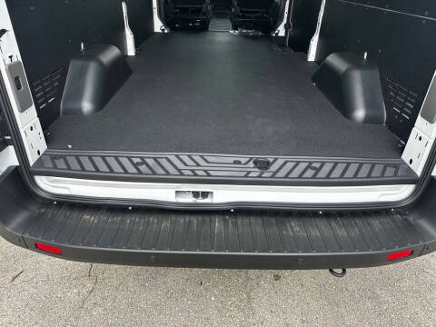 2025 Ford Transit 250