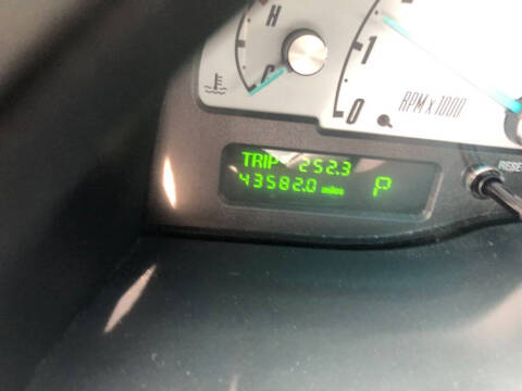 2002 Ford Thunderbird Deluxe