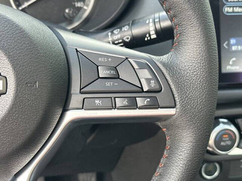 2025 Nissan Versa SR