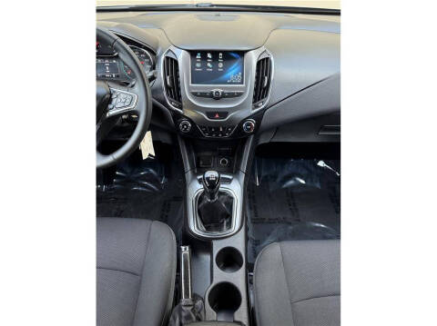 2017 Chevrolet Cruze LT Manual