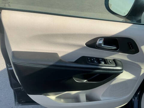 2021 Chrysler Pacifica Touring L