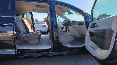 2020 Chrysler Pacifica Touring